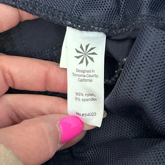 Athleta Dipper Utility Navy Blue Hiking Pants Womens Sz 4 Stretch Outdoor Cargo‎ - Picture 6 of 7